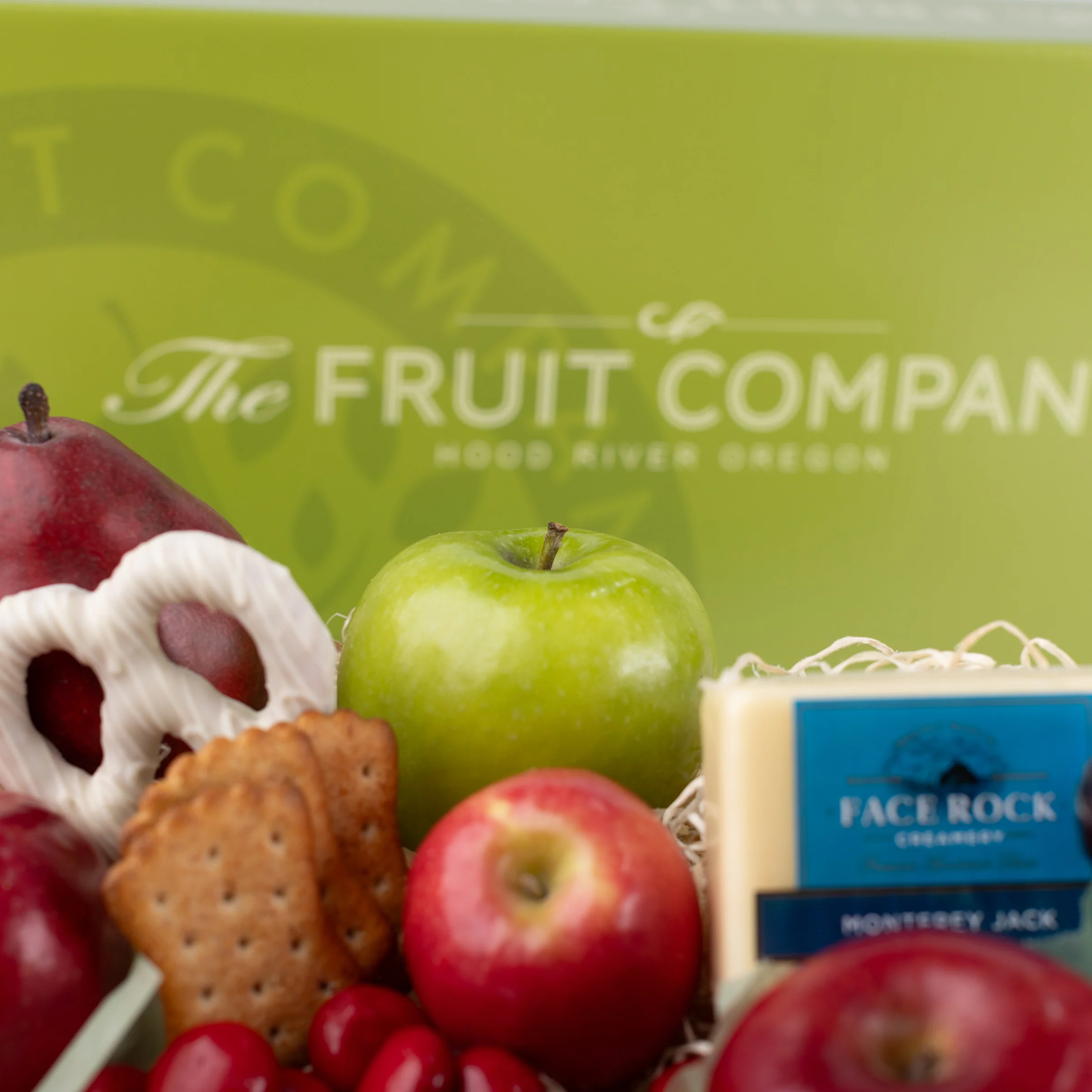 Classic Gourmet Gift Box - Image 4
