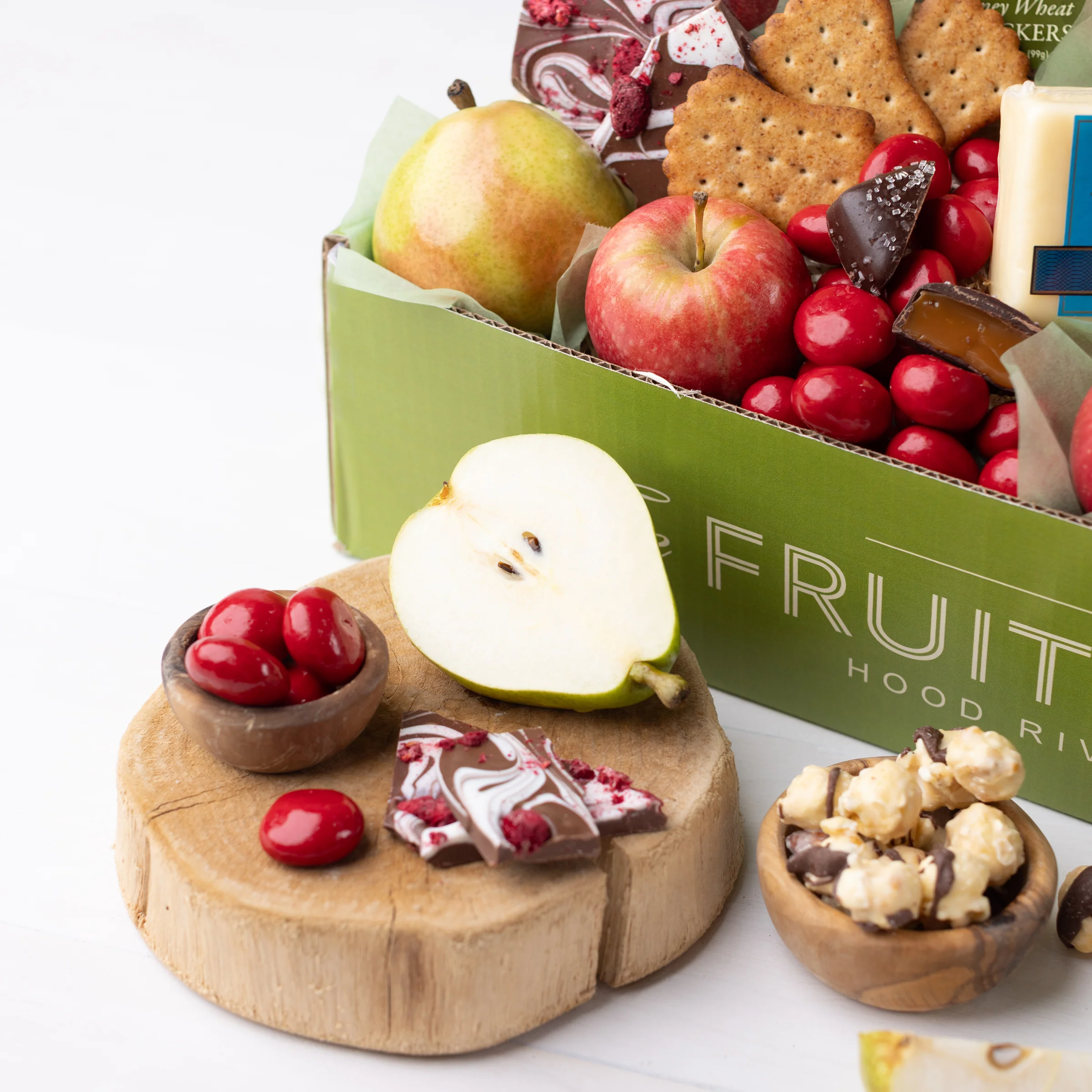 Grand Congratulations Gift Box - Image 2