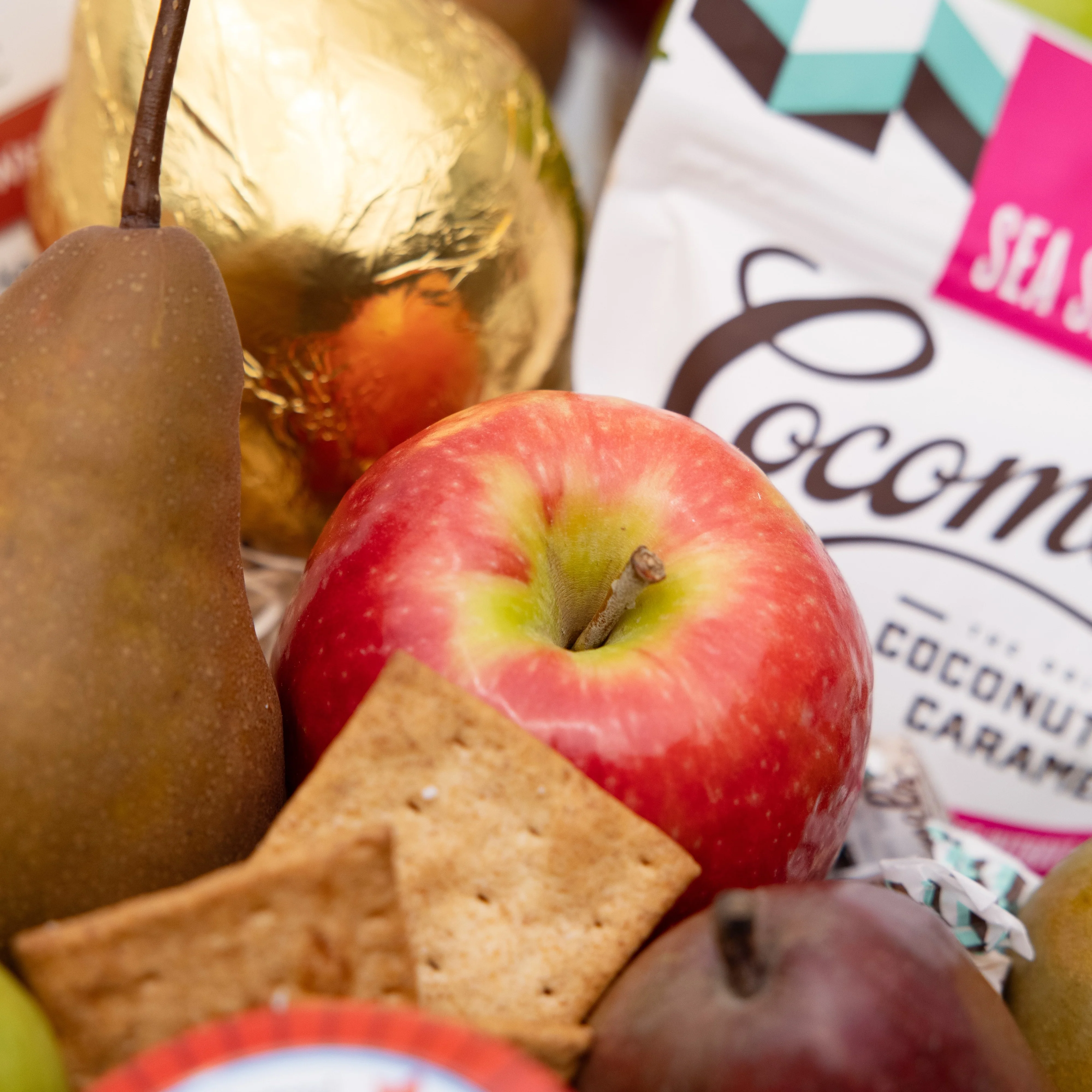 Organic Fruit Jubilee Basket - Image 3